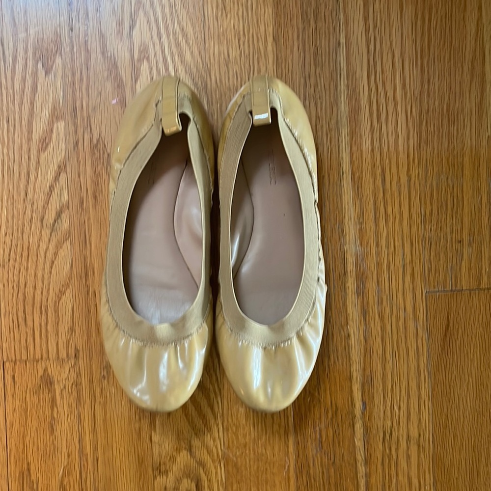 Banana republic flats